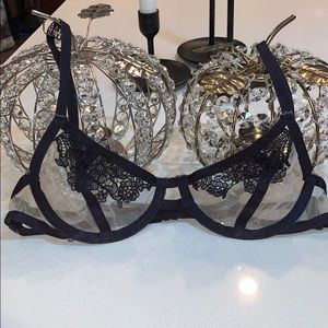 Never worn sexy nude and black lace bra